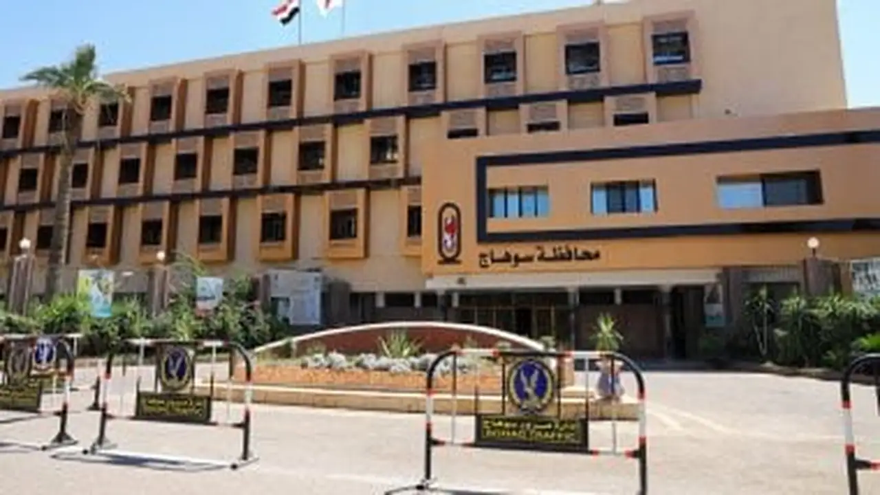 محافظ سوهاج يوجه بالتعامل مع تداعيات الطقس والتقلبات الجوية في المحافظة